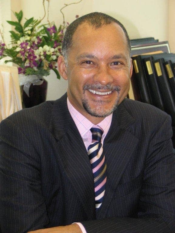 Dr. Delgado, a Board Certified San Francisco Plastic Surgeon and gynecomastia specialist.